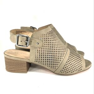 Restricted NEW! Taupe Vegan Leather, Perforated, Open Toe Sandal. WMS 7.5M